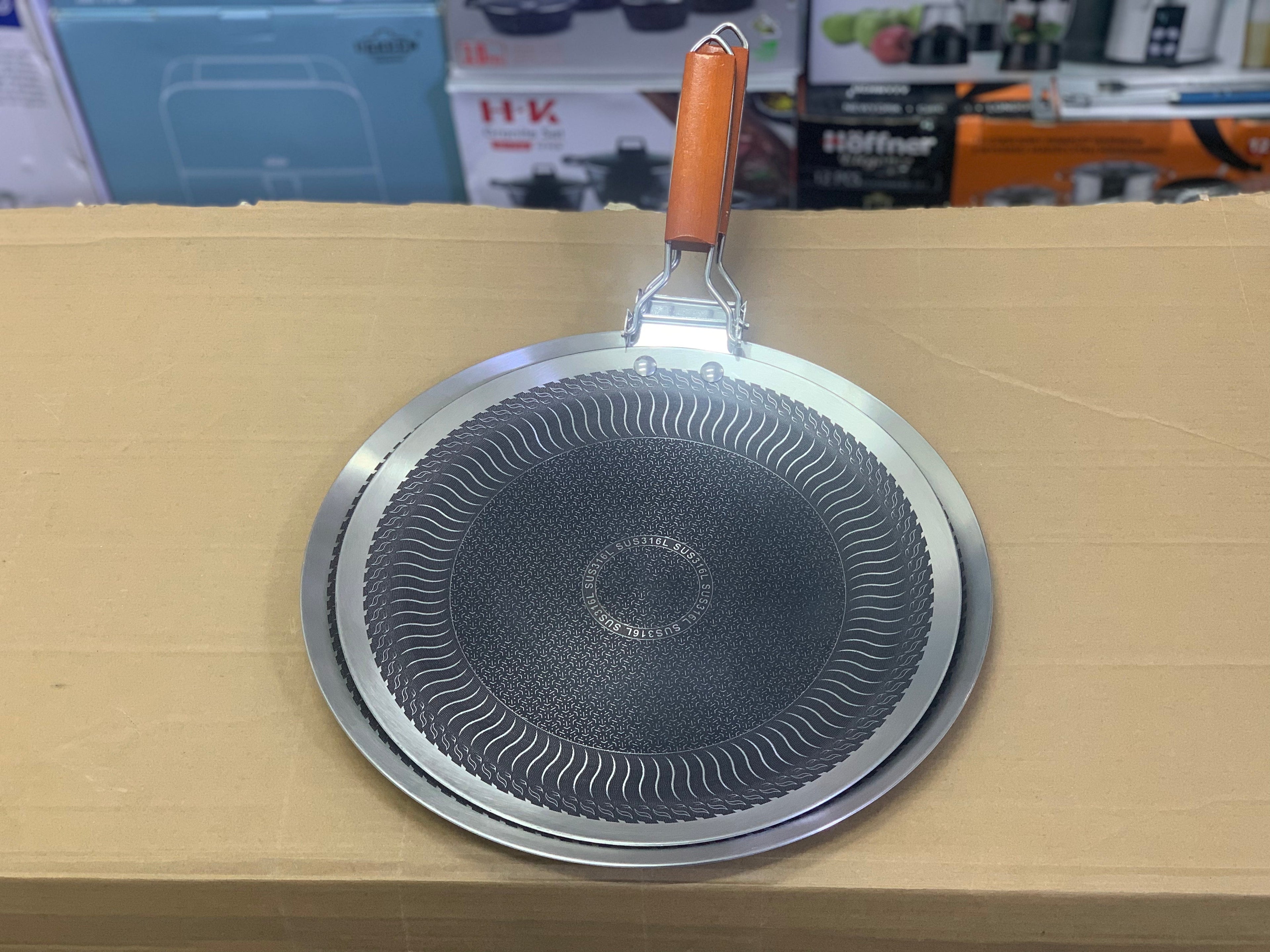 Non Stick Laser Coating Wooden Long Handle Tawa