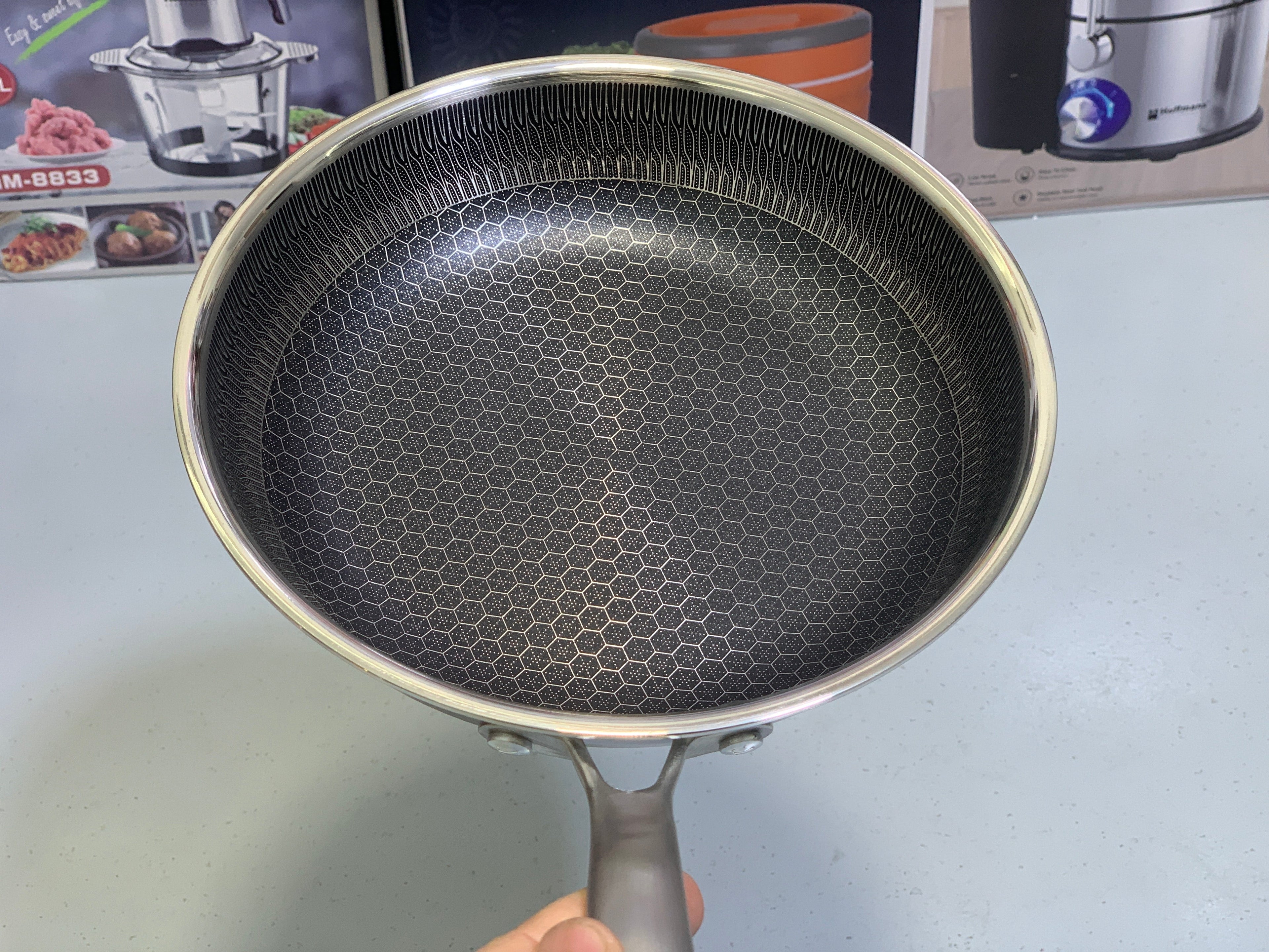 Laser Coating Frying Pans 24cm and 22cm